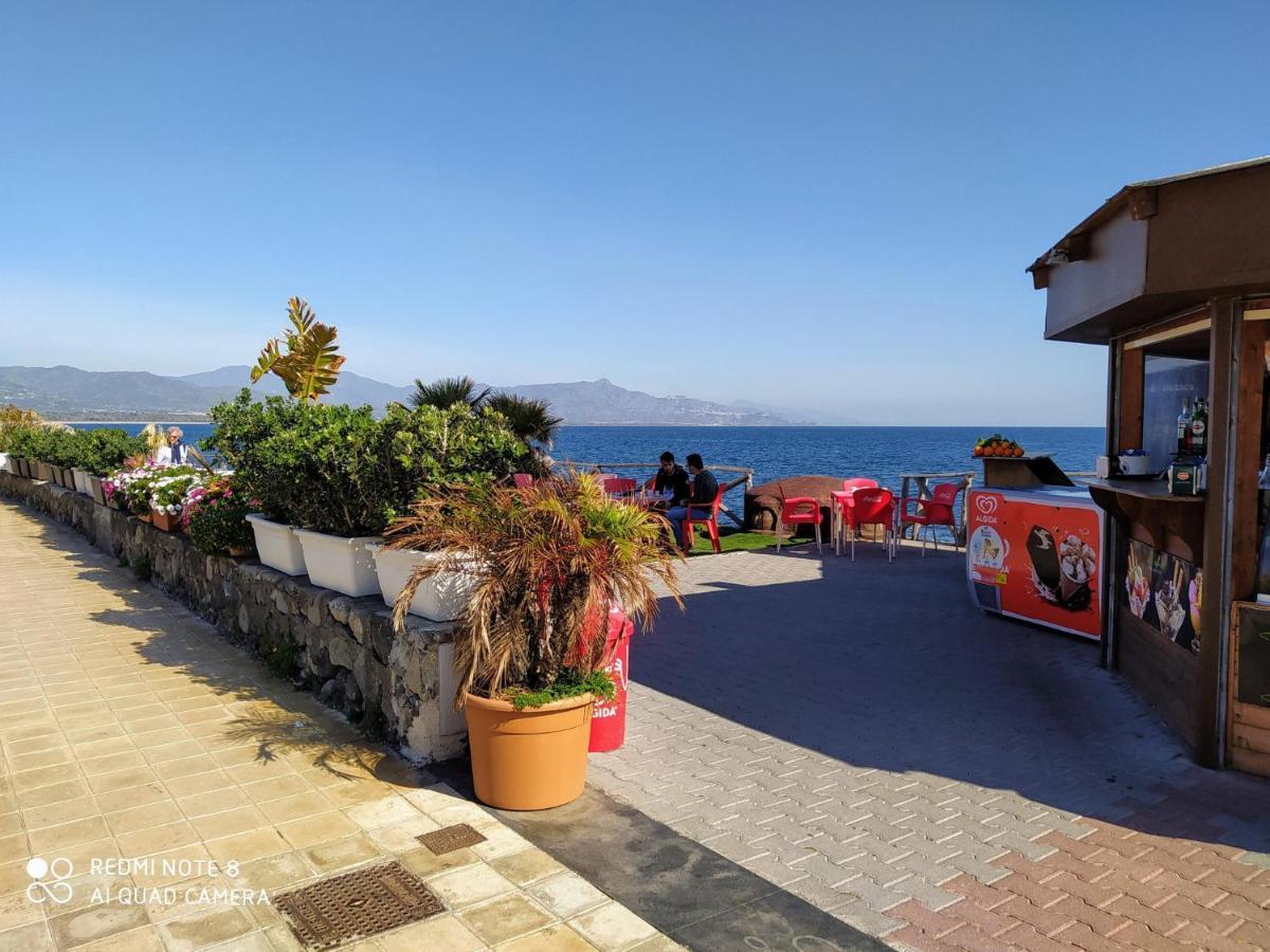 Casa Vacanze I Mori Маскали Экстерьер фото